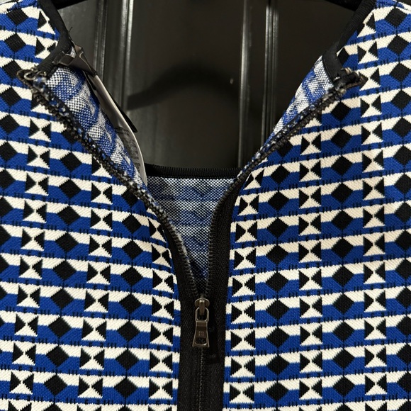 BCBG Maxazria Peplum Top size L - Picture 4 of 6